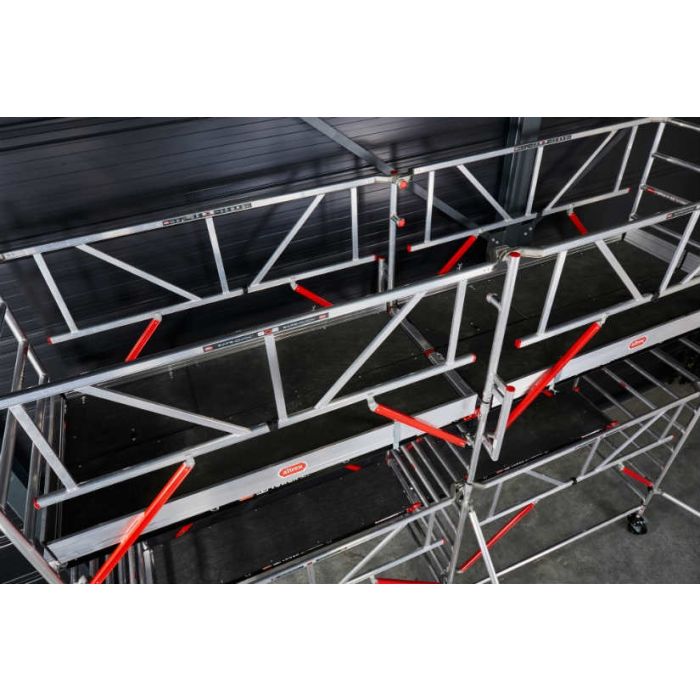 Altrex RS52 135x245 10,2M WH Fiber-Deck® incl. Aanhanger DeLuxe