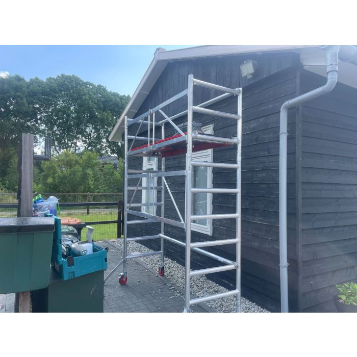 Altrex kamersteiger met opzetstuk (4 meter werkhoogte)